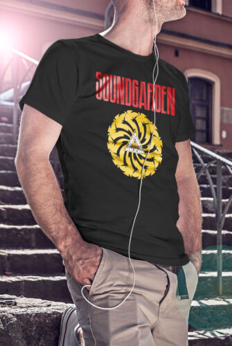 Soundgarden Men Black T-Shirt Hard Rock Band Tee Shirt Chris Cornell RIP