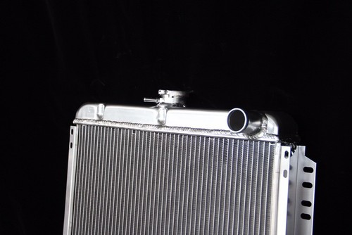 KKS 3 Row Aluminum Radiator 1967-1970 FORD Mustang Falcon LTD Cougar V8 20/" Core