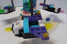 LEGO FRIENDS: Amusement Park Space Ride (41128) complete with Instructions