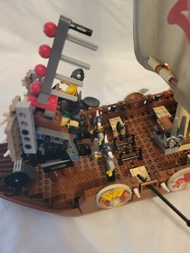 LEGO #7018 Viking Ship challenges the Midgard Serpent (2005) Complete W Box