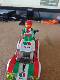 LEGO CITY: Race Car (60053)