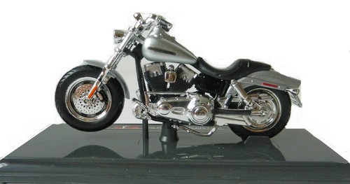 Silver Harley Davidson 2009 FXDFSE CVO Fat Bob Modèle Moto 1:18 NEUF