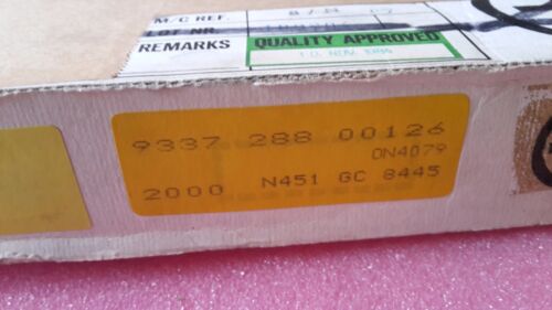 ON4079  N-channel vertical D-MOS transistor Philips 50 pcs BST76A 