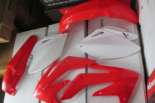 RACE TECH HONDA PLASTIC KIT CRF250R CRF250 2006 2007 2008 09 SHROUDS FENDERS