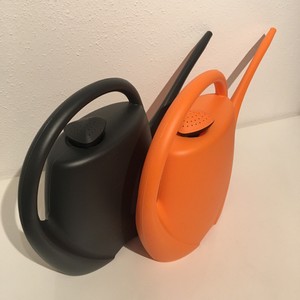 GRAU ORANGE 2x Gießkanne 4,5 l mit Tülle Kunststoff Garten Blumen