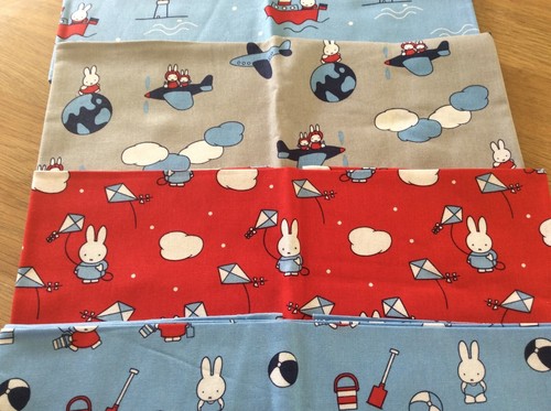Miffy por el mar Diseño 100/% Algodón Cuarto Gordo paquete 5 telas Craft//quilting