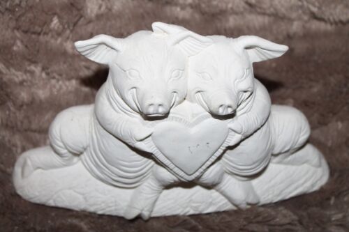 READY 2 PAINT OR GLAZE CERAMIC WHITE BISQUE 2 PIGS WITH HEART NOWEL'S MOLD 