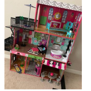Details about   Barbie Size Dollhouse Furniture Girls Playhouse Dream Play Wooden Doll House New 