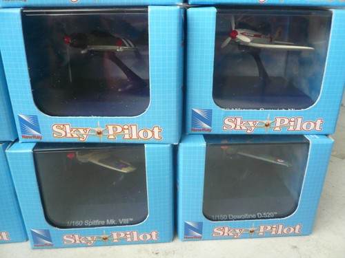 COLECION LOTE 12 AVIONES GUERRA ANTIGUOS ESCALA 1//150 CAJA PLASTICO DURO NUEVO