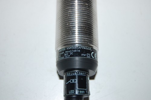 NIB IFM KN5100 KNM30BSAFPKG//US-100-DPX Capacitive Level Sensor