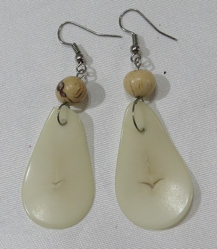Tagua Nuss Ohrringe Ohrschmuck Natur Ethno fair Handarbeit Damen NEU Ecofriendly