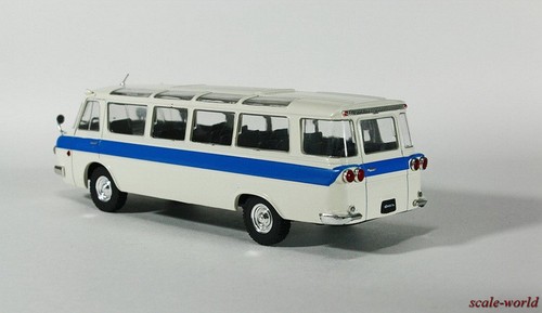 1//43 Scale model ZIL-118 /"Youth/" 1961 Auto legends USSR