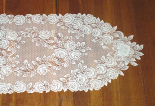 Heritage Lace 14/" x 48/" Tea Rose Table Runner White or Ecru  100/% Polyester