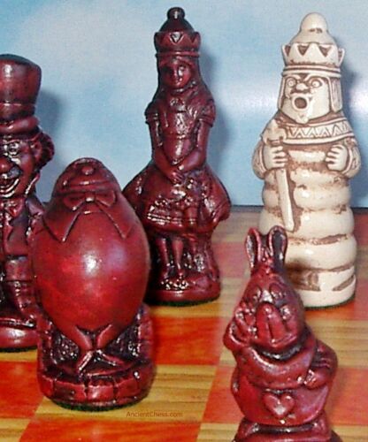 SET THROUGH THE LOOKING GLASS IN WONDERLAND ALICE CHESS MEN 624 rosewood
