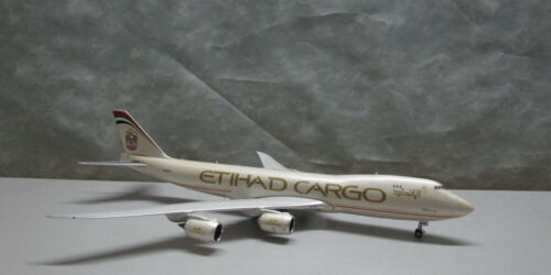 Etihad Cargo B747-8F 1:400 N855GT Die-cast Airplane Model