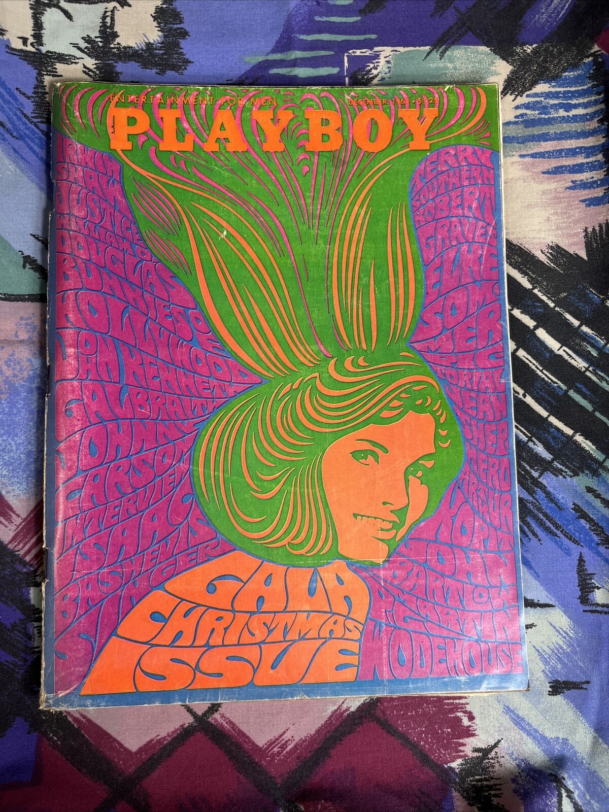 Playboy Magazine December Playmate Lynn Winchell Christmas Issue