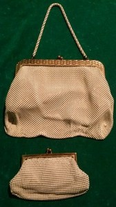 2-Vintage-Whiting-Davis-Ivory-Mesh-Gold-Trim-Small-Evening-Bags-BEST-OFFER