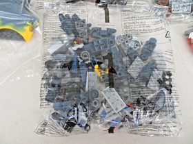 LEGO Vikings: Viking Double Catapault Versus the Armoured Ofnir Dragon (7021)