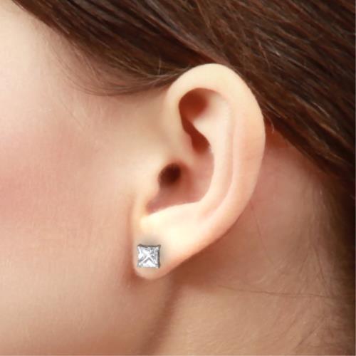 Details about   2 Ct Zirconia Princess Cut Stud Earrings .925 Sterling Silver 
