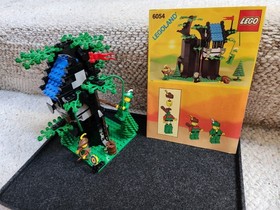 LEGO Forestmen's Hideout (6054) Vintage Complete Set w/ Manual! No Box