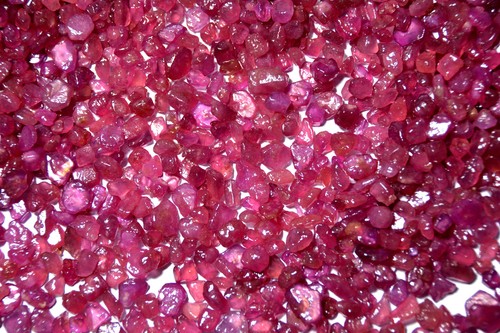 25 To 10000 Ct Natural Burma Pink Ruby Transparent Top Quality Earth-Mined Rough