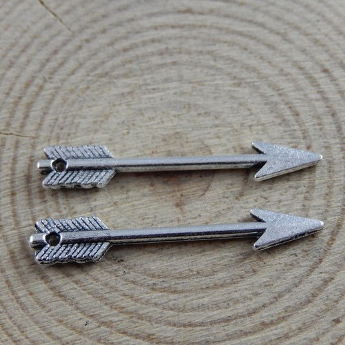 100pcs Antiqued Silver Tone Alloy Arrow Fashion Charms Jewelry Pendant30*5*3mm