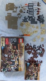 LEGO The Hobbit: Barrel Escape79004  2Axe Missing