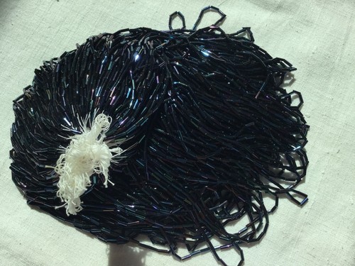 450g de perles tubulaires,en verre bleu lopho anciennes 1930-1950 Glass beads