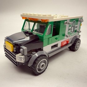 Lego Marvel Super Heroes 76015 Doc Ock Truck Heist 2014 READ