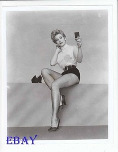 Kim Novak Sexy 81