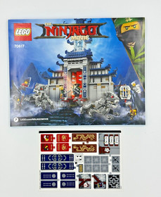 LEGO The LEGO Ninjago Movie: Temple of The Ultimate Ultimate Weapon (70617)