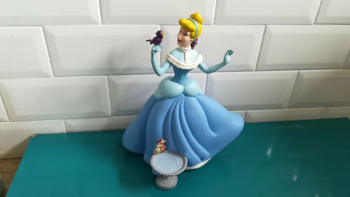 19.5.8.2 Tirelire Cendrillon princesse Disney figurine 20cm Bullyland Gus gus 