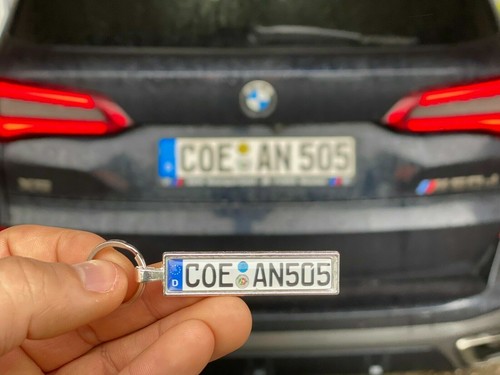 10 x Schlüsselanhänger KFZ Autokennzeichen für VW OPEL MERCEDES AUDI BMW SKODA