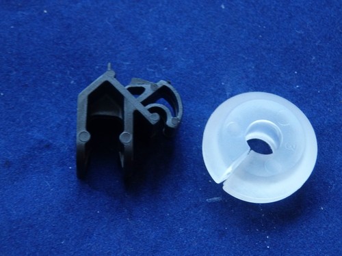 Ford Focus MK1 RS Bonnet Stay SET neuf origine FORD