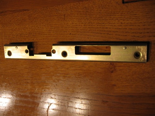 KVF 25-735 E Türschließblech
