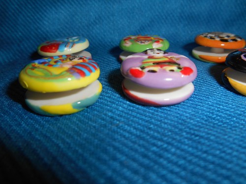 YO-YO Miniature Yo-Yos Set of 8 Tiny Figurines FRENCH Mini Porcelain FEVES YOYO