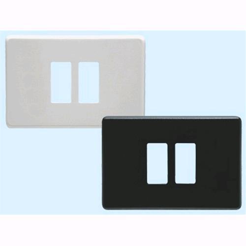 8946.B Con Placca Coprinterruttori in ABS scatto ravvicinate 2 Fori Bianche Art