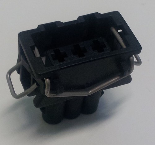 PRICE FOR 1 PIECE HOUSING CONNECTOR JPT MALE 3 WAY TYCO 1-828963-1