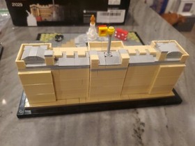 Lego Architecture 21029 Buckingham Palace Used Complete with Box/Instruction
