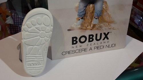 BOBUX I-Walk Silver Pop Sandal Sandala in pelle argento con regolazione velcro.