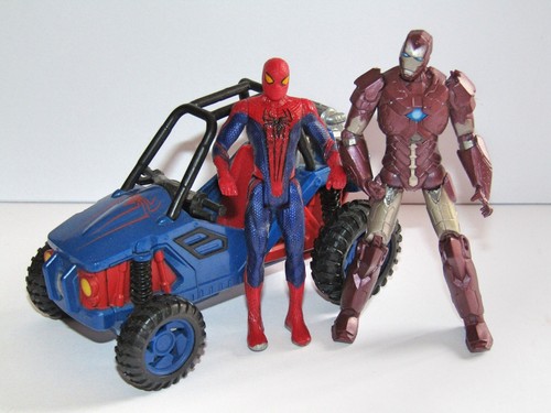 Spider-Man Marvel Action Figure Set Spider-Man avec Spider-Buggy /& Iron Man