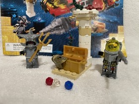 Retired LEGO Atlantis: Deep Sea Raider (7984) -- All figs + instructions