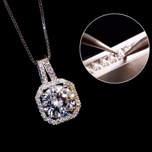 Luxury Silver White Zircon Rhinestones Square Pendant Decoration Necklace N434