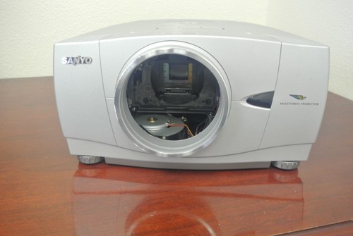 Sanyo PLC-XP55 HD Pro Wide LCD Digital Multimedia Home Theater Projector