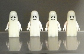Lego Complete Glows in Dark Ghost Minifigure Monster Fighters 9467 Halloween Lot