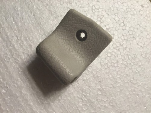 TAN 1987-1993 SAAB 900 S SUN VISOR RETAINER CLIP DRIVER SIDE LEFT