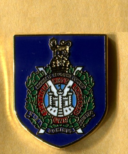 ARMY military 122 NEW KINGS OWN SCOTTISH BORDERS enamel LAPEL BADGE