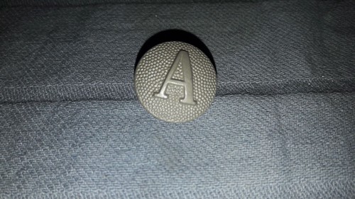 Knopf 19mm feldgrau gekörnt Buchstabe /" A /" Deutsch 2WK 2 Stück RZM