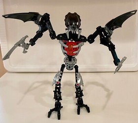 LEGO Bionicle Phantoka 8693: CHIROX Complete with Manual & 4 Shadow Leeches