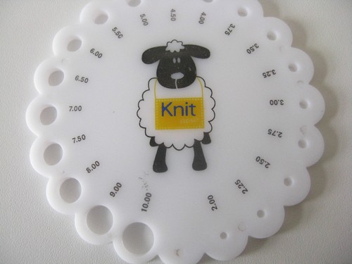 sheep knitting needle size gauge round sizer sizing Metric 2-10mm